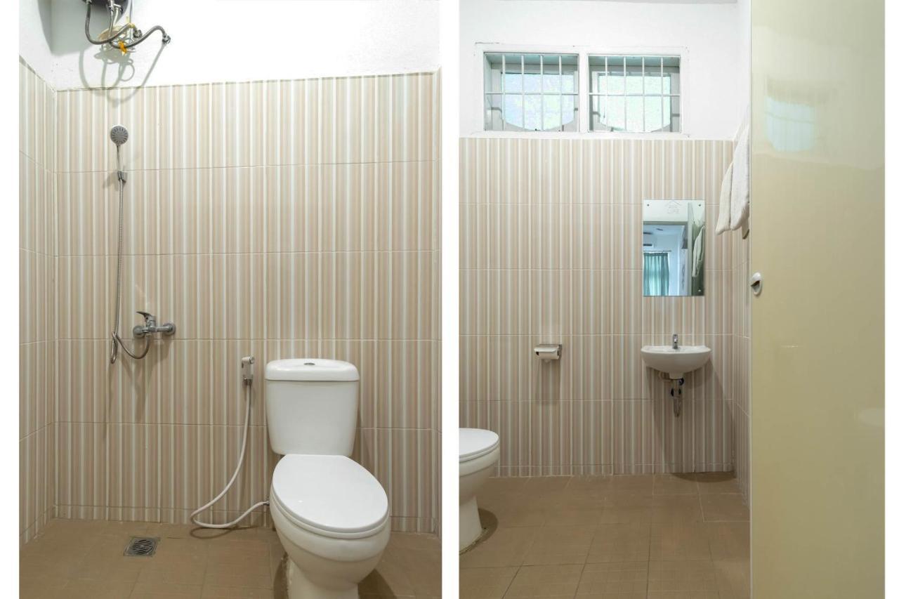 OYO Life 2843 Raz House Syariah Hotel Medan Kültér fotó